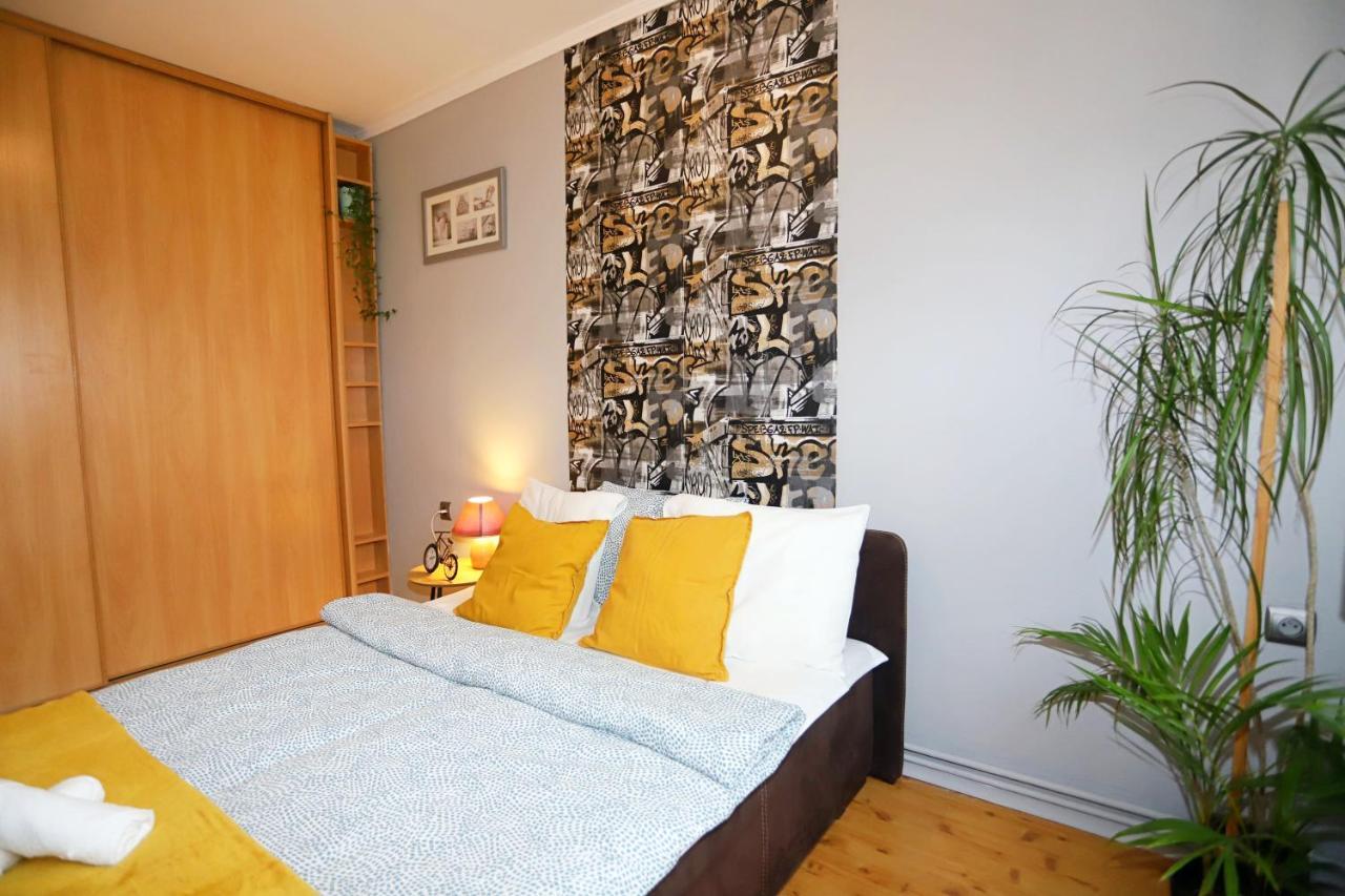 Апартаменты Apartament Rowerlovy Валбжих Экстерьер фото